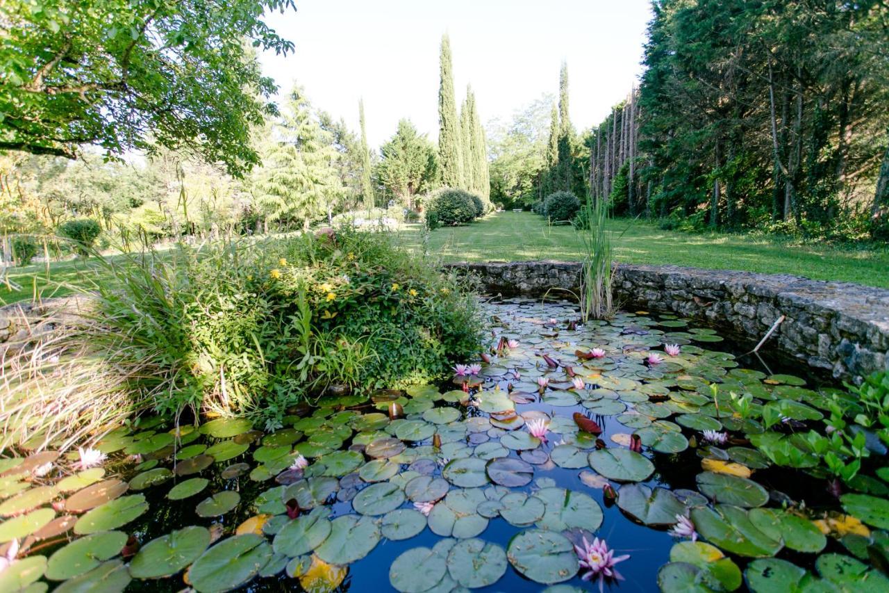 Manoir Laurette Bed & Breakfast Saint-Martin-Petit Exterior photo