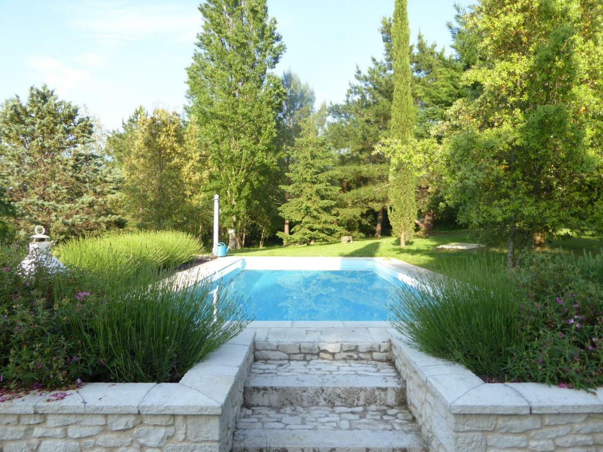 Manoir Laurette Bed & Breakfast Saint-Martin-Petit Exterior photo